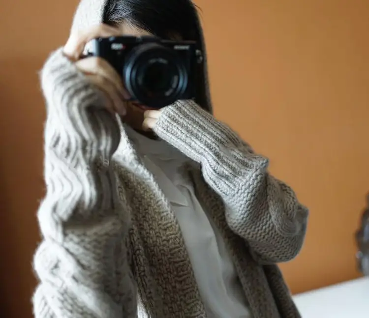 2020 Women's Hooded Thickened Knit Cardigan Coat — feature 14