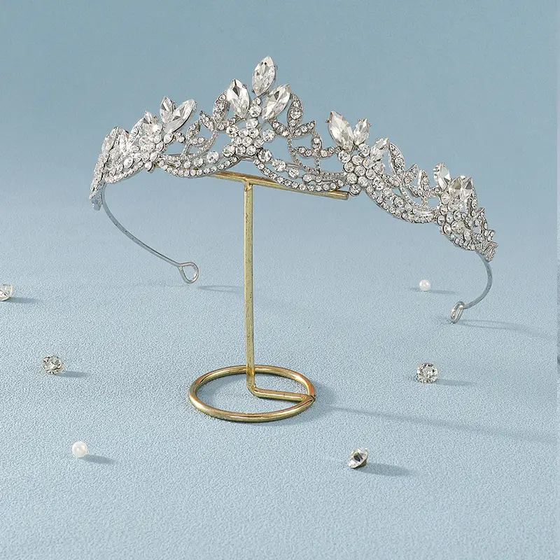 Bridal Crown with Rhinestones Alloy Baroque Design - Image 6