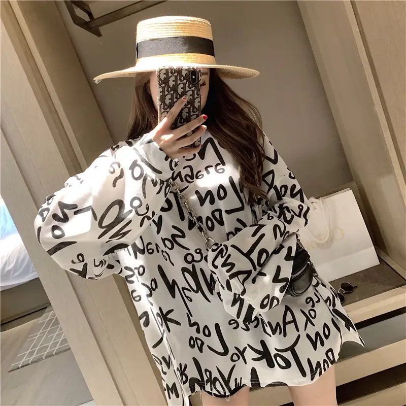 2026 Women Loose Sleeve Oversized Top with Print - Image 3