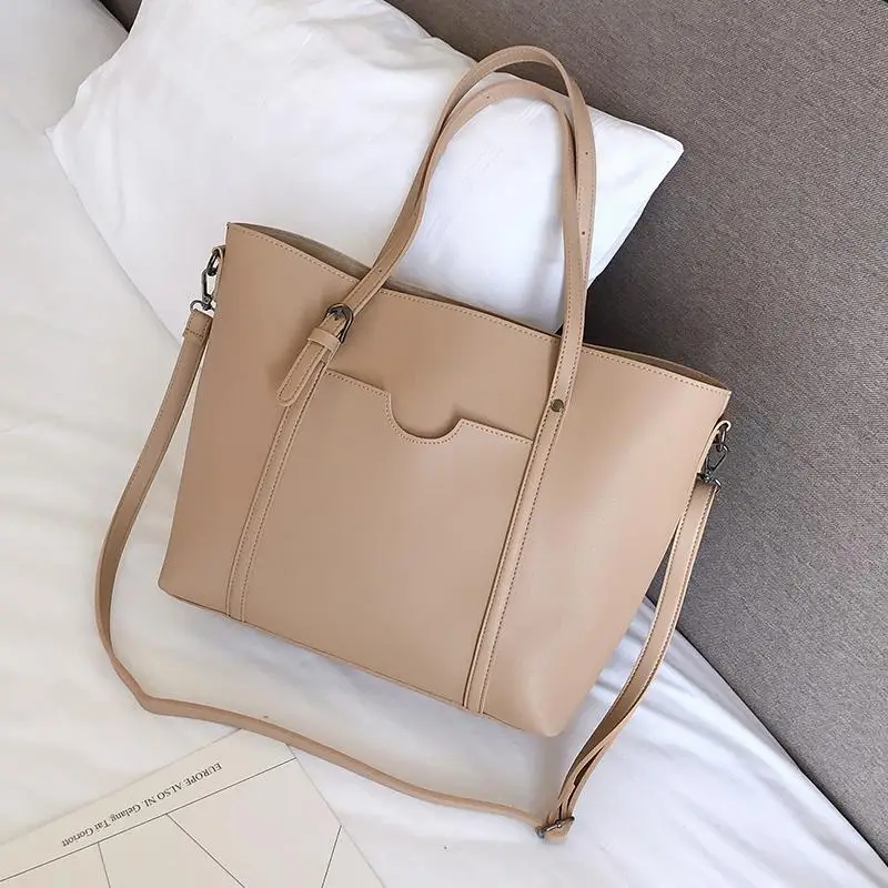 Large Capacity Women's Shoulder Bag Brown Leather — feature 16
