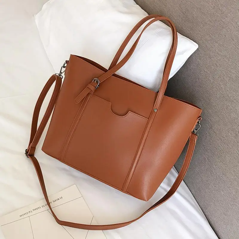 Large Capacity Women's Shoulder Bag Brown Leather - Image 3