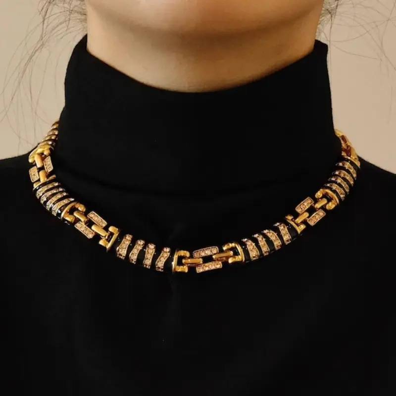 European Exaggerated Large Thick Metal Clavicle Chain Necklace - Image 6
