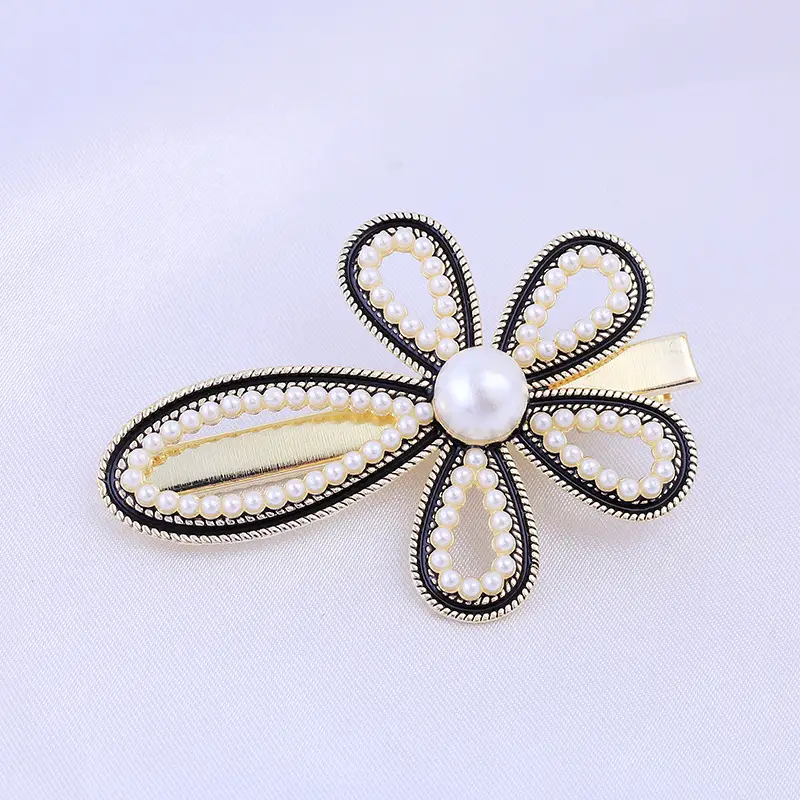 Heart Shaped Pearl Hair Clips for Women - Image 2