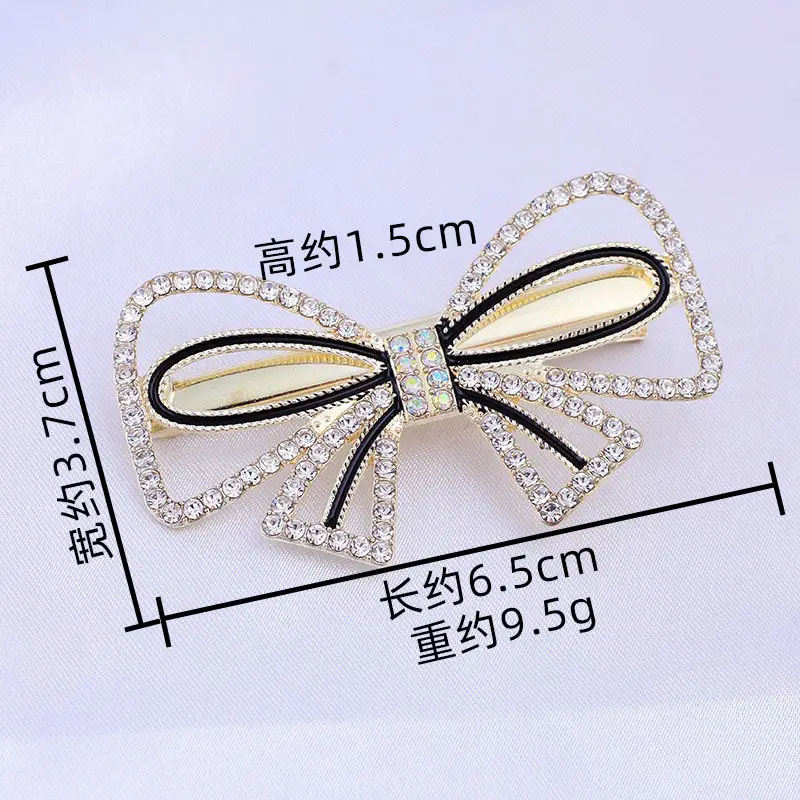 Heart Shaped Pearl Hair Clips for Women - Image 3