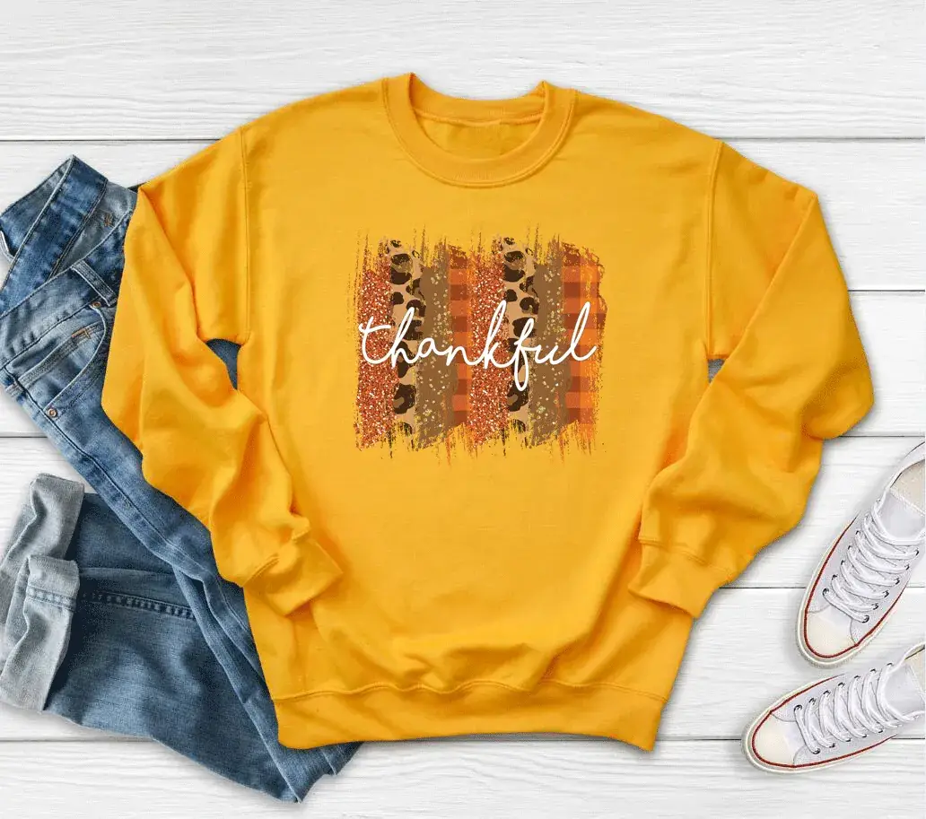 Black Printed Sweatshirt with "Thankful" Design - Image 4
