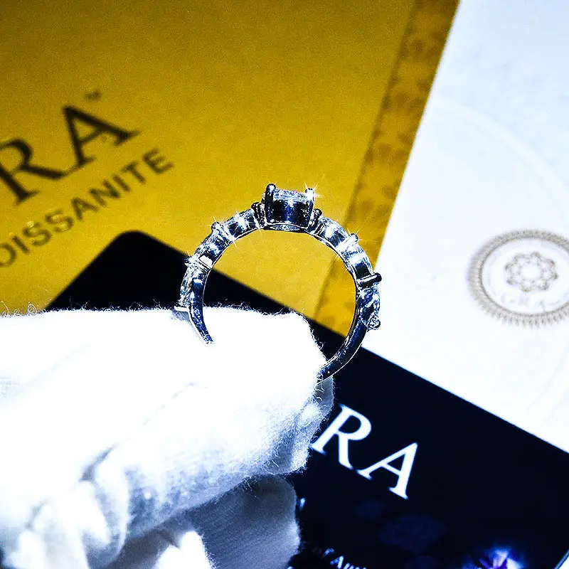 Moissanite Pigeon Egg Diamond Ring for Women - Image 4