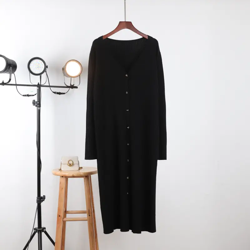 Large Size Women's Knitted V-Neck Inner Skirt Dress - Image 8