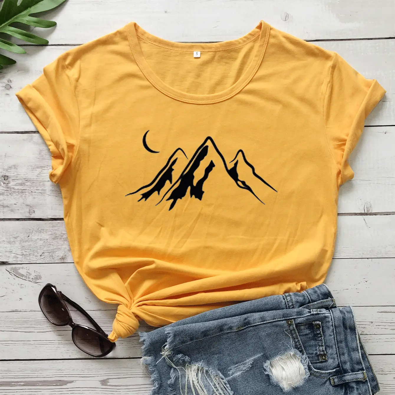 Gray T-Shirt Moon Mountain Print Short Sleeve - Image 5