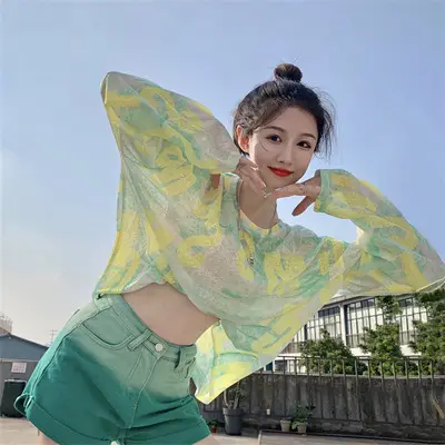 Autumn Black Fake Two-Piece Top with High Waist & Square Collar — feature 16