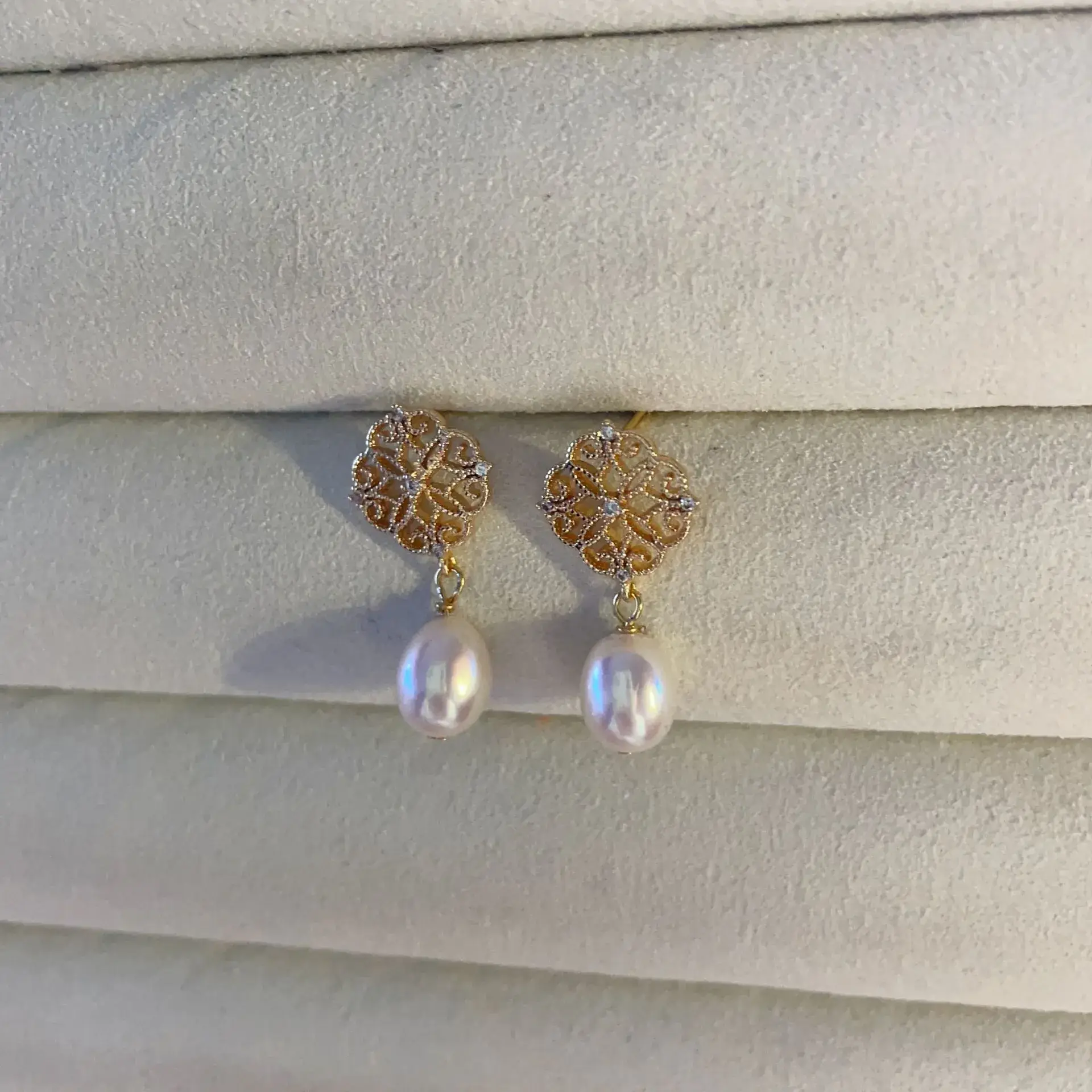 Court Style Pearl Earrings for Women Baroque Design - Image 3