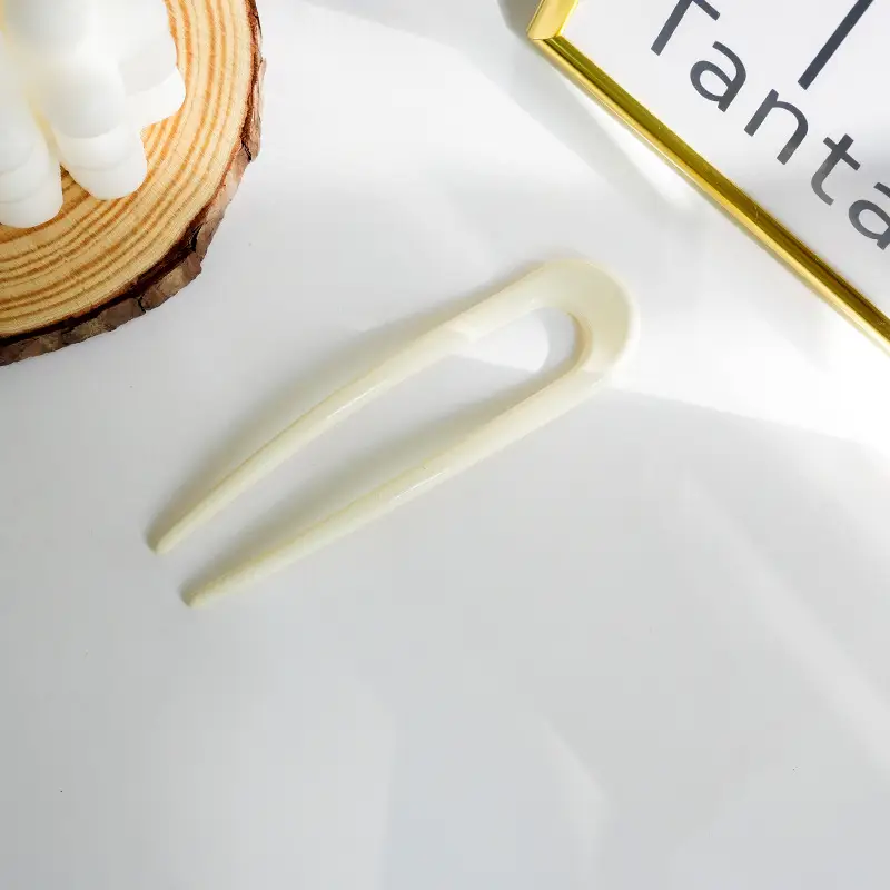 Modern U-Shaped Hairpin for All Hair Types - Image 3