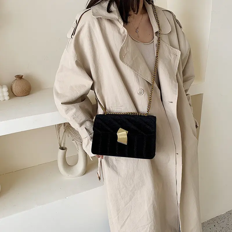 Women Velvet Crossbody Bag Red Metal Chain 2026 - Image 8