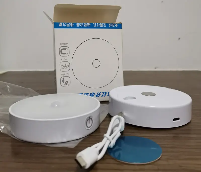 Battery Powered LED Night Light for Bedroom & Wardrobe — feature 12