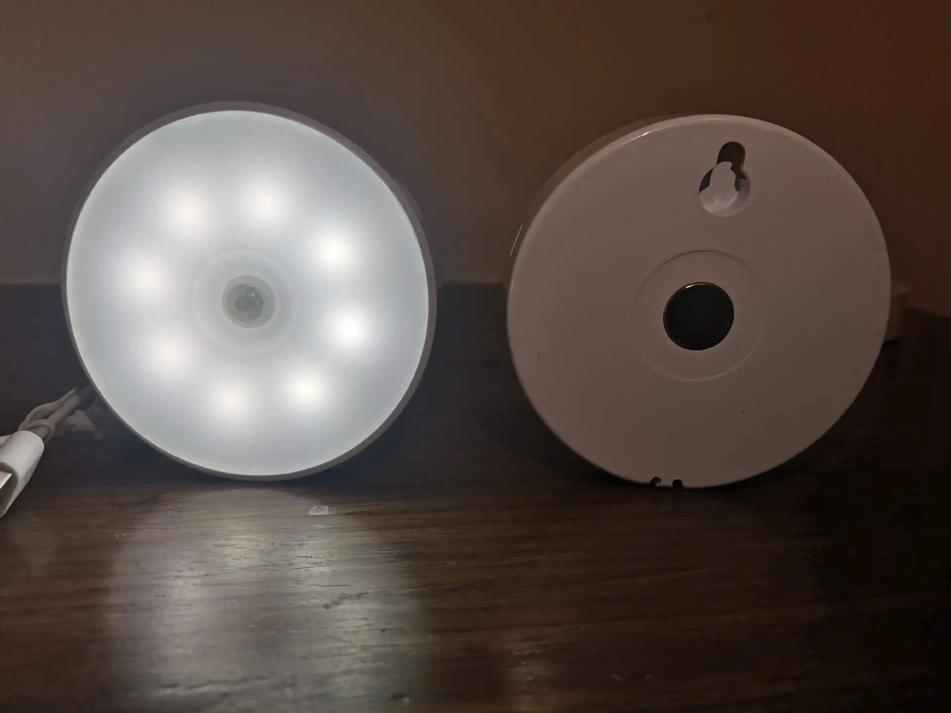 Battery Powered LED Night Light for Bedroom & Wardrobe — feature 14