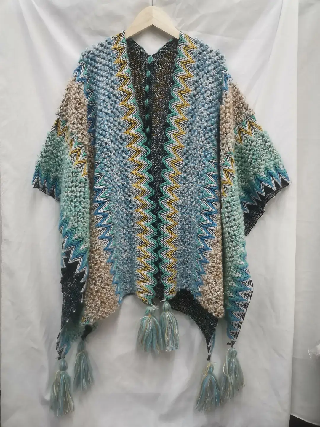 Turtsey sky blue