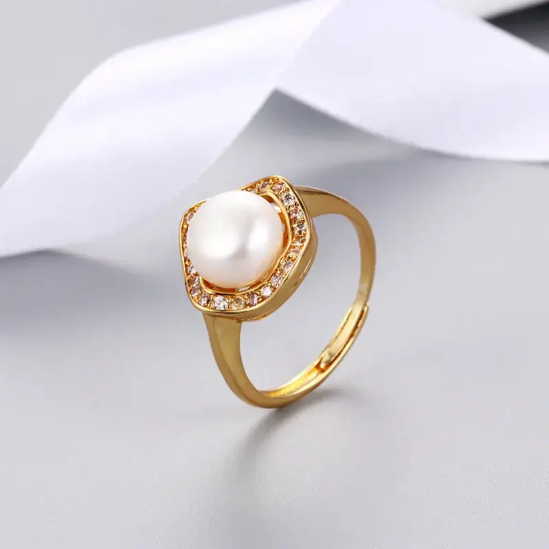 Korean Style Pearl Ring for Women with Diamond