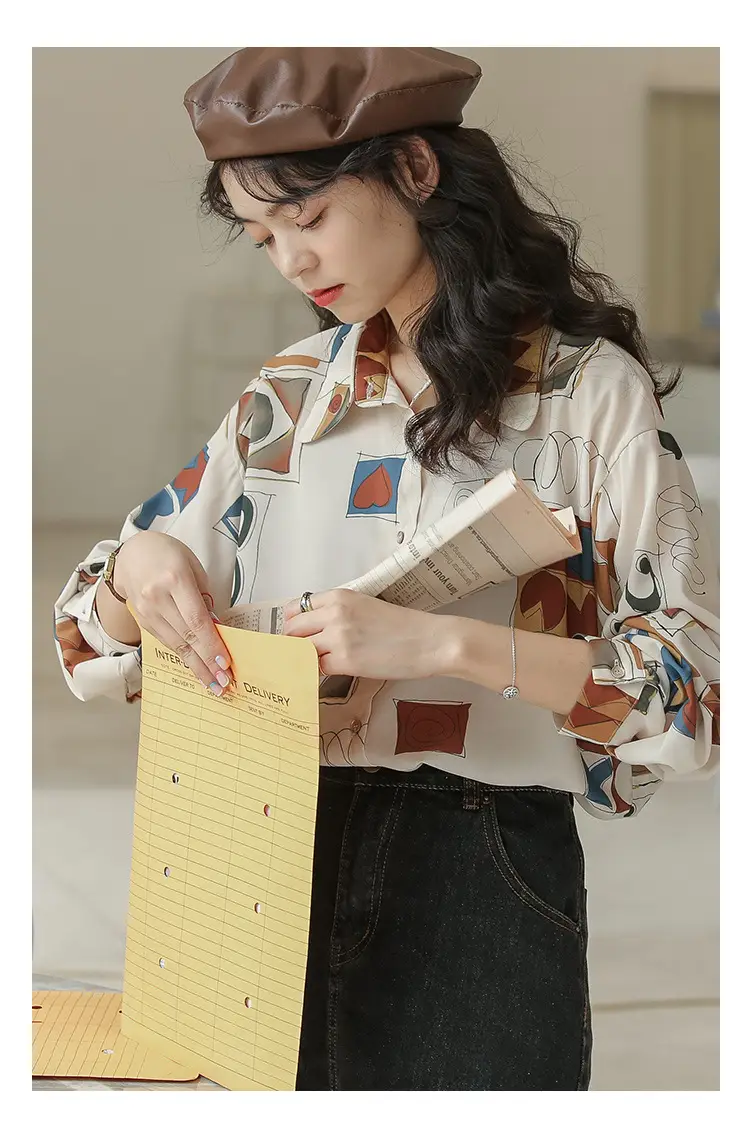 Women Retro Printed Loose Long Sleeve Shirt 2022 — feature 13