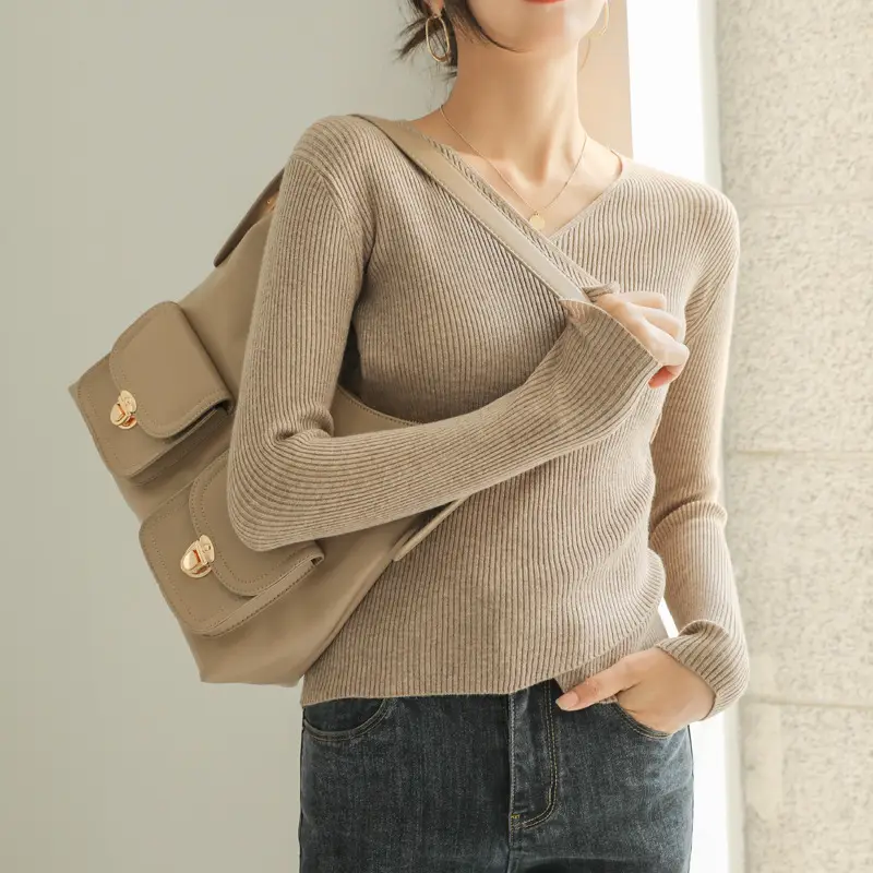 White V Neck Long Sleeve Knit Shirt for Women