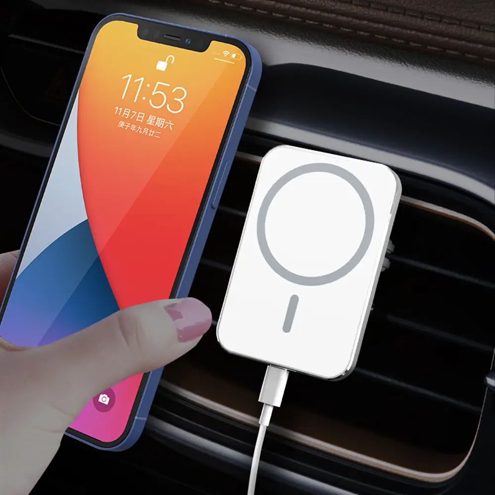 Apple 12W Magnetic Wireless Charger for iPhone - Image 2