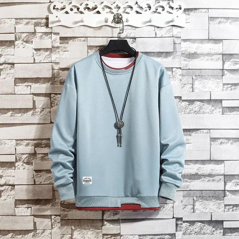 Wei Yi Men's White Loose Crewneck Sweatshirt with Necklace