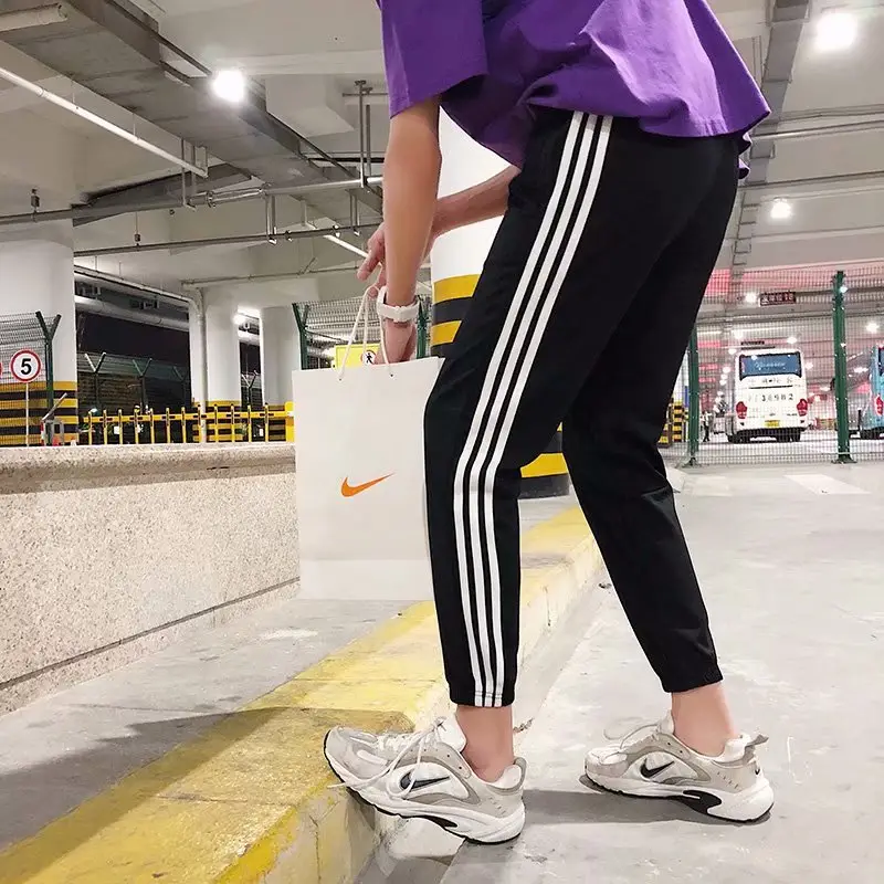 2019 Korean Style Women's Black Sports Pants Large Cropped - Image 9