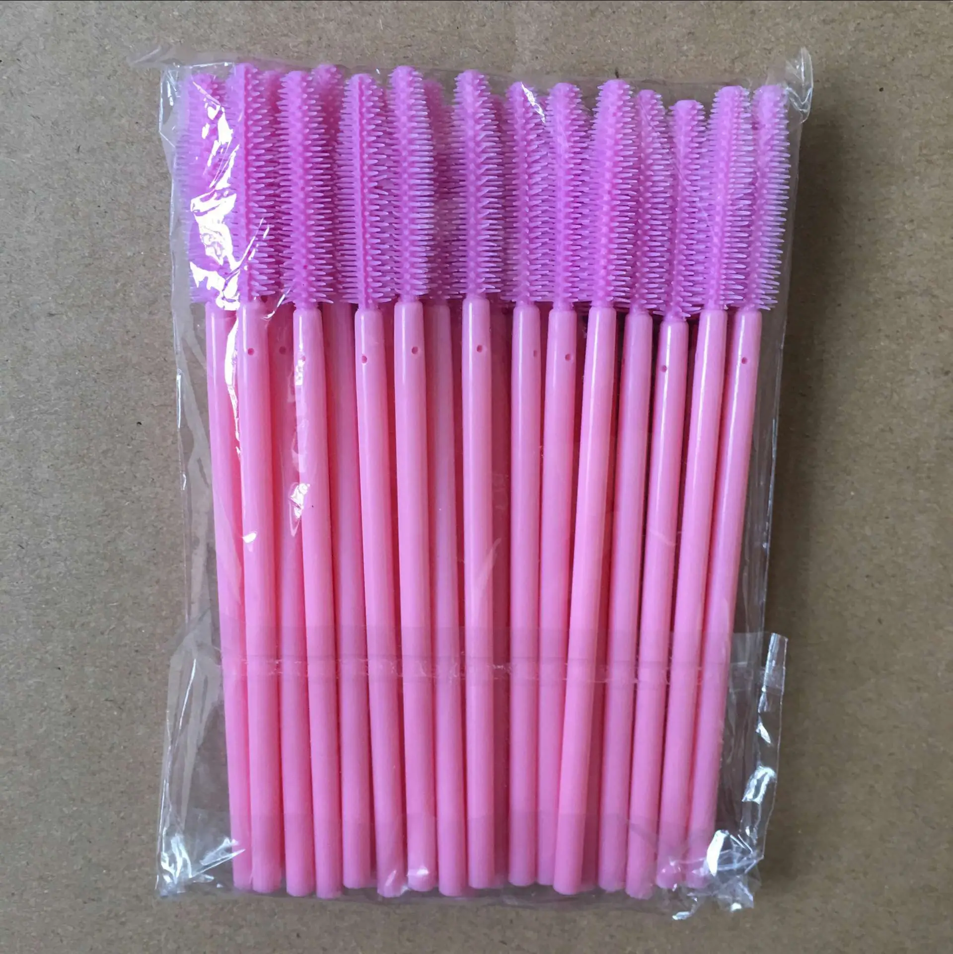Silicone Eyelash Curl Brush Set Red Black β feature 4