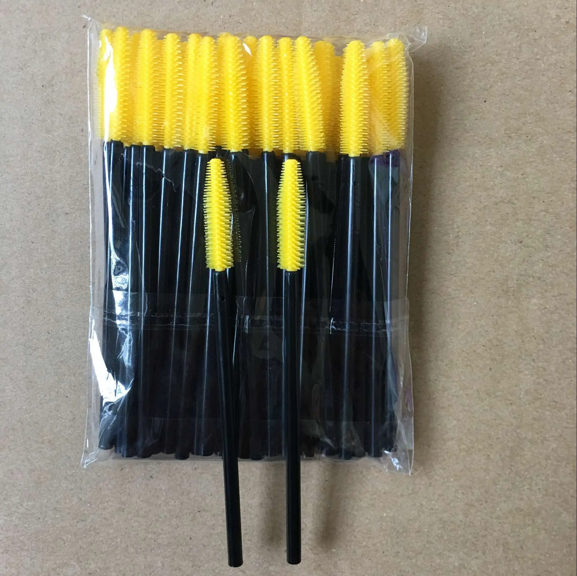 Silicone Eyelash Curl Brush Set Red Black β feature 7
