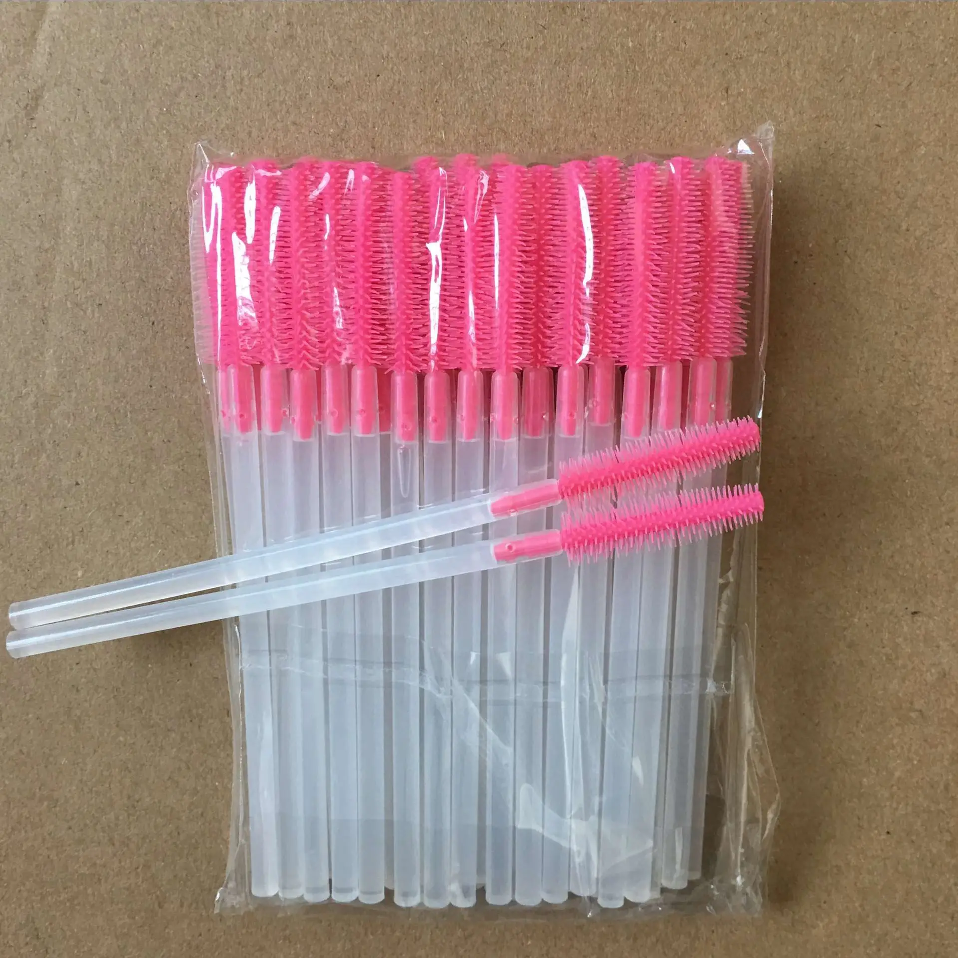 Silicone Eyelash Curl Brush Set Red Black β feature 8