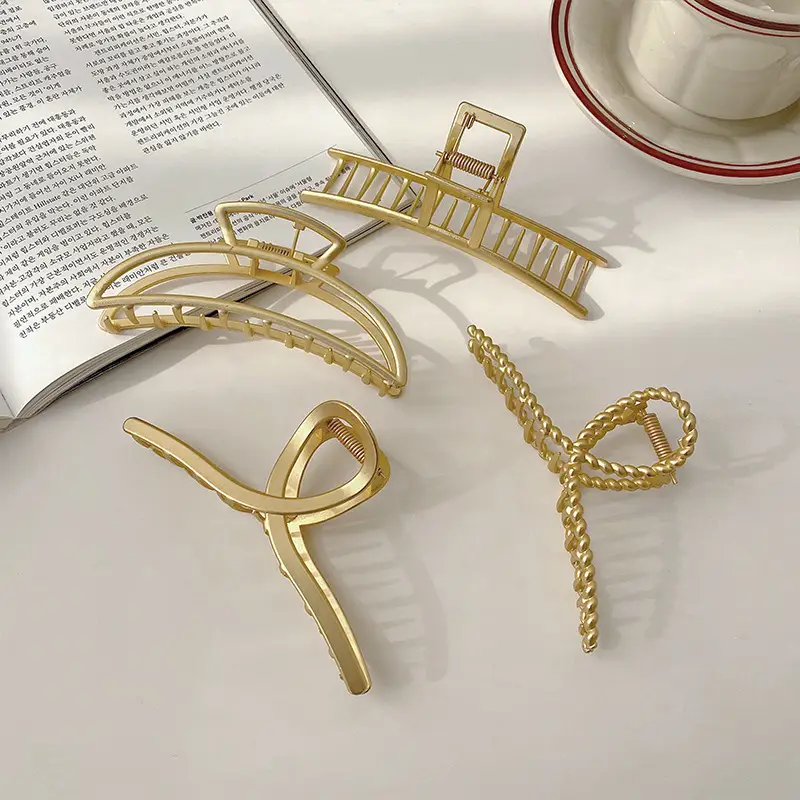 Gold Korean Ins Shark Hair Clip Large Size - Image 17
