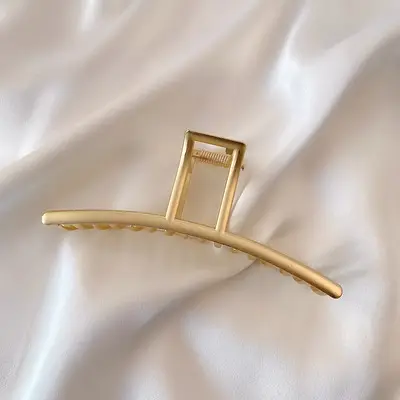 Gold Korean Ins Shark Hair Clip Large Size - Image 3