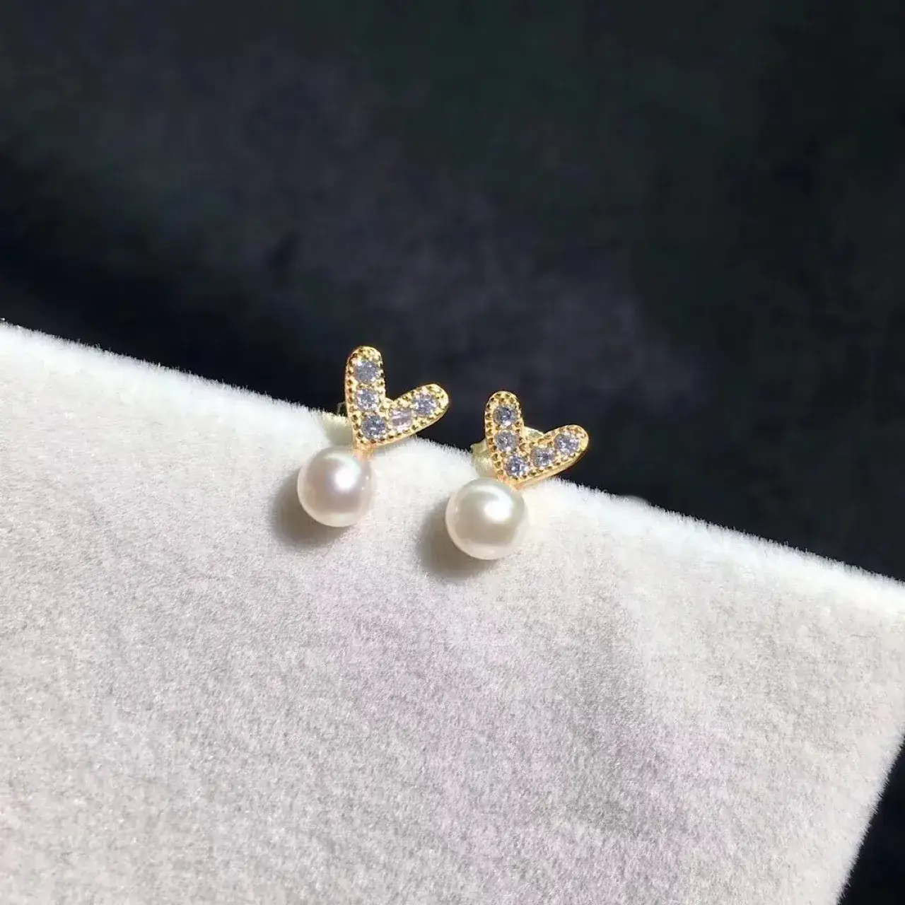 Peach Heart Pearl Earrings for Women S925 Silver - Image 2