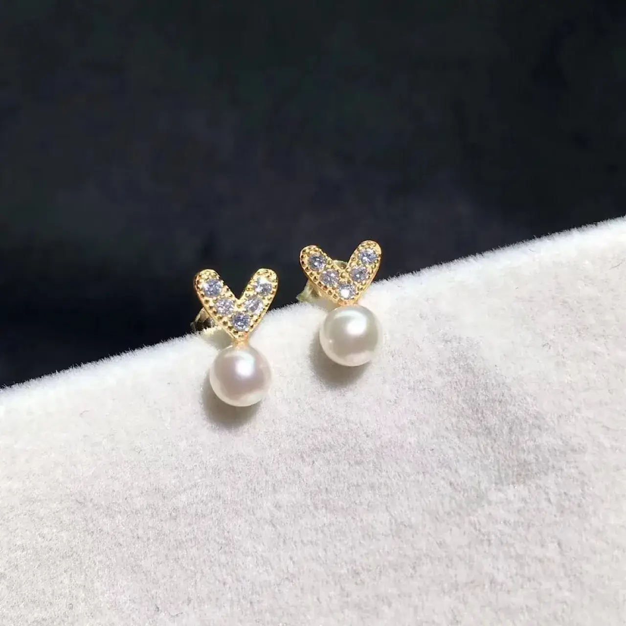Peach Heart Pearl Earrings for Women S925 Silver - Image 3
