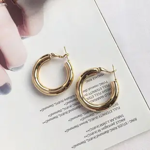 Gold Hollow Hoop Earrings for Women — feature 3