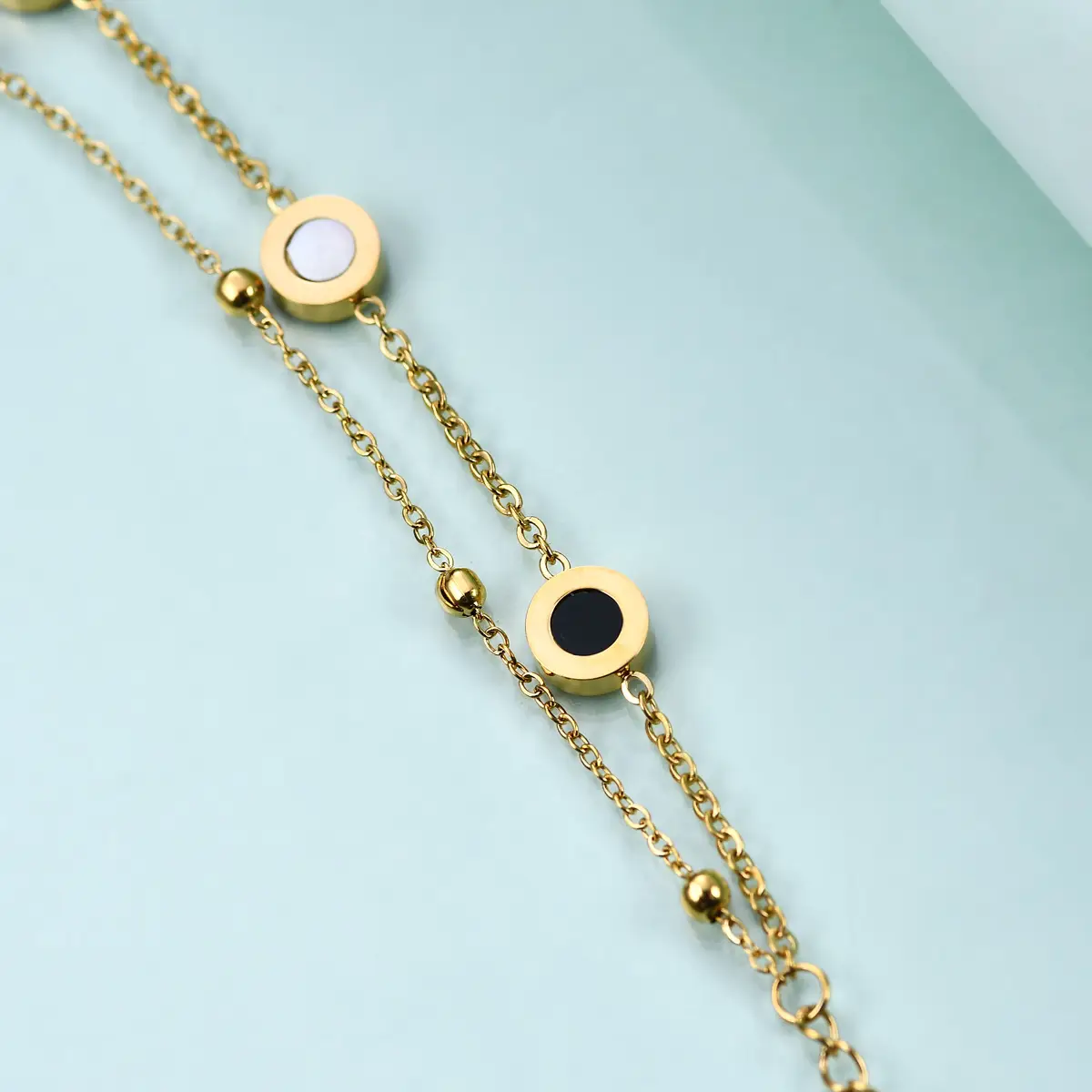 Adjustable Shell Bracelet for Women Stainless Steel Double Layer — feature 7