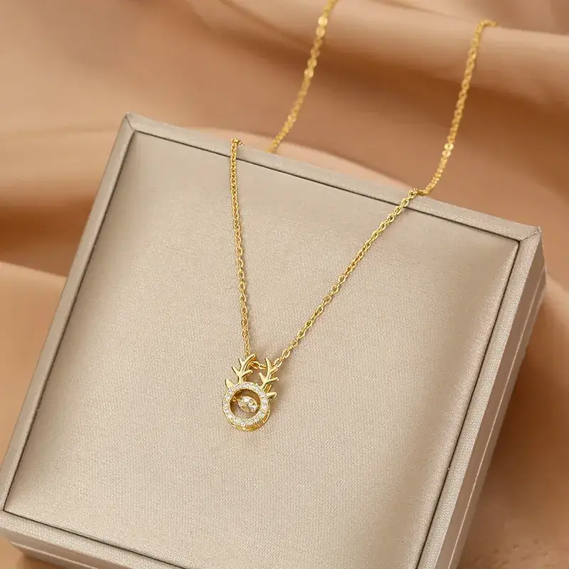 Gold Flower Pendant Necklace for Women - Image 5