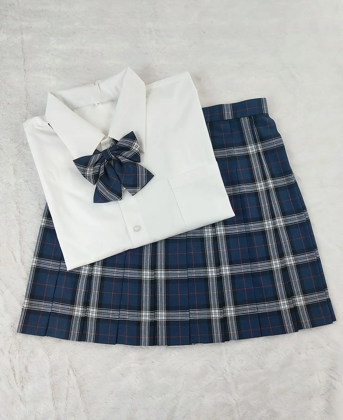Men's Blue Plaid Skirt with Bow Tie - Image 4