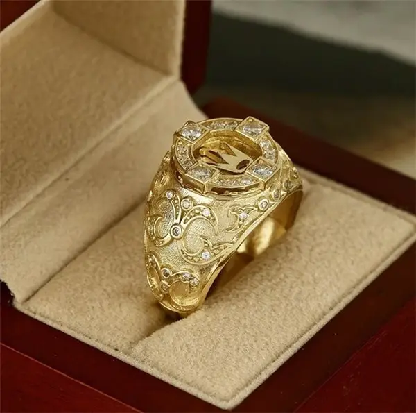18K Gold Plated Crown Ring with Full Diamond Set for Men - Image 4
