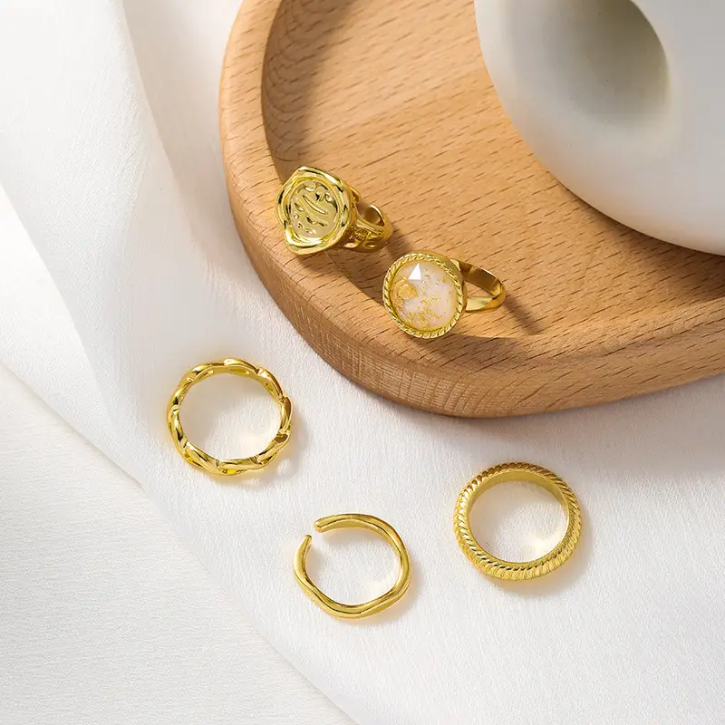 Five-piece crystal index ring suit set for women - Image 5
