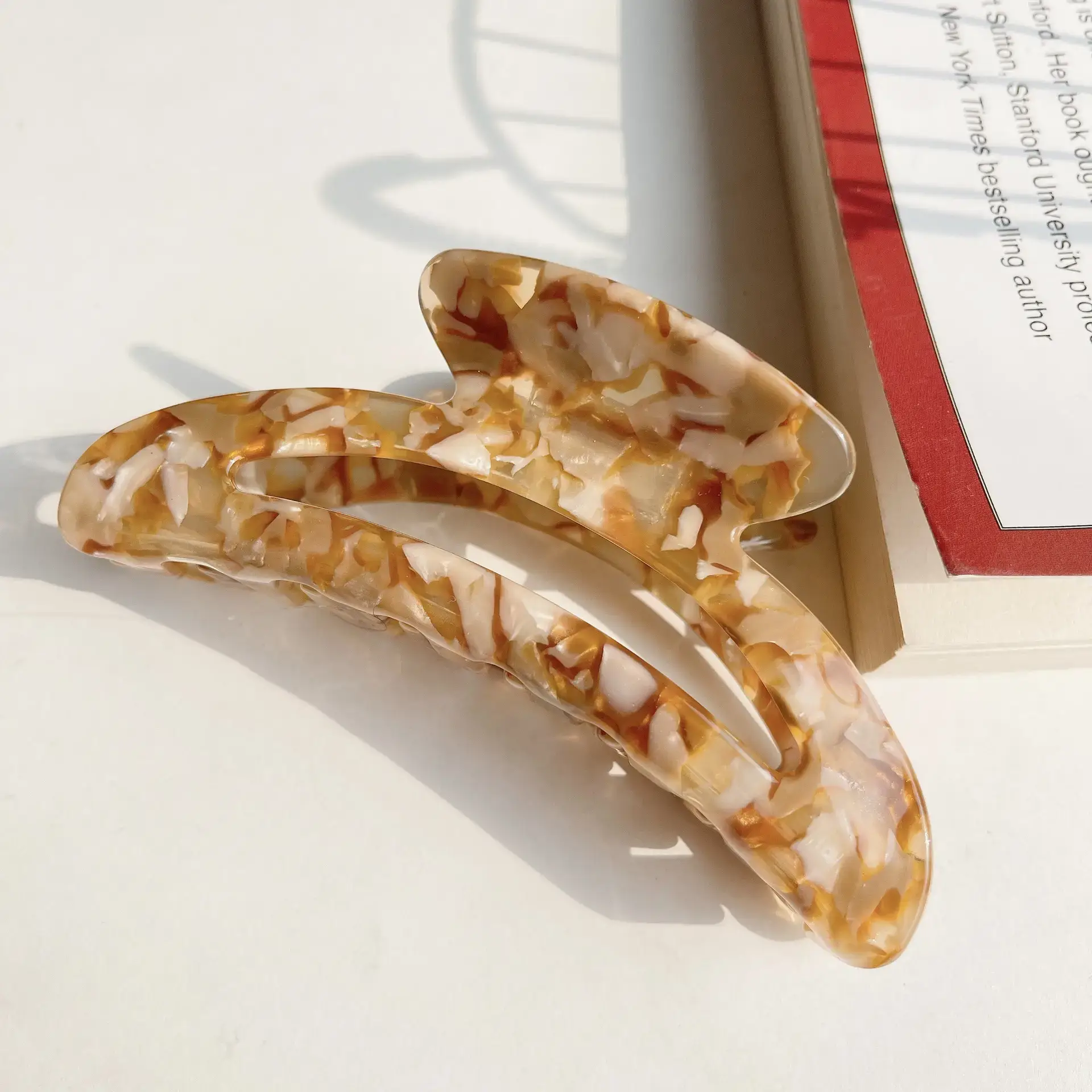Korean Grab Clip French Retro Mixed Color Moon Hollow - Image 5