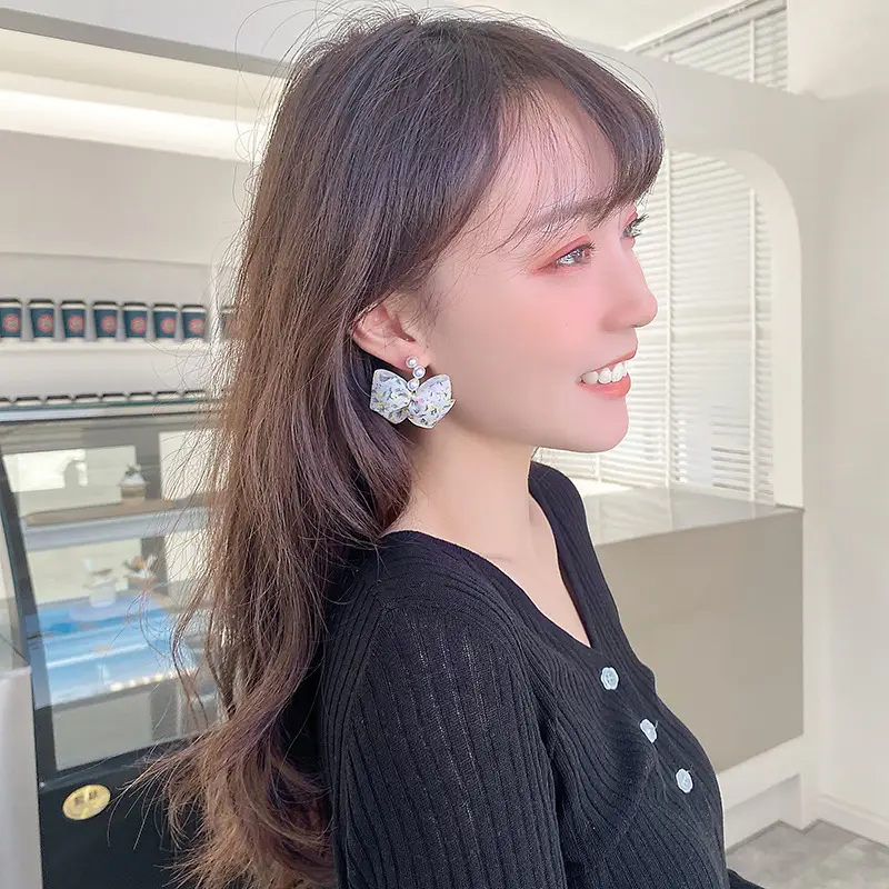 S925 Silver Pearl Bow Earrings for Girls — feature 7
