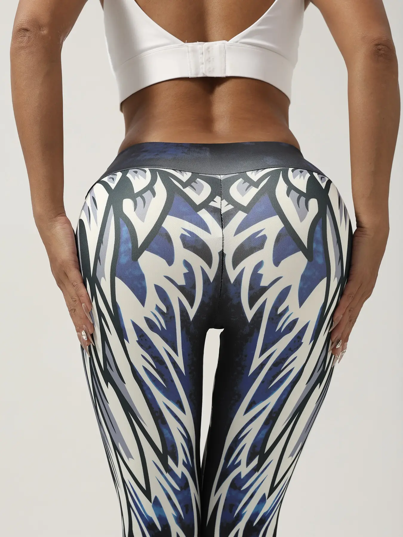Digital Print Angel Wings Yoga Pants High Waist Slim Fit - Image 3