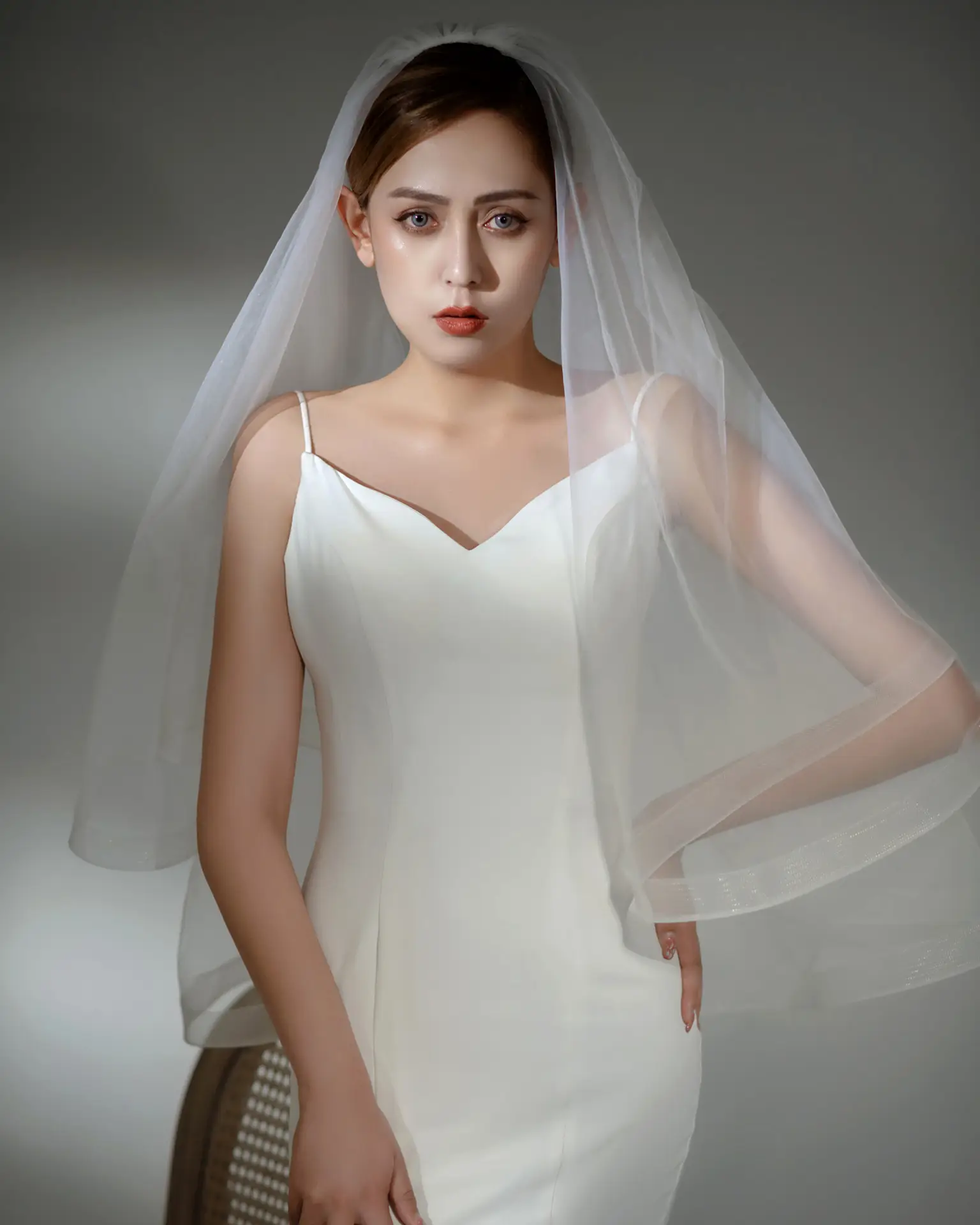 Multi-Layered Wedding Veil Wide-Brimmed Bridal Dress — feature 1