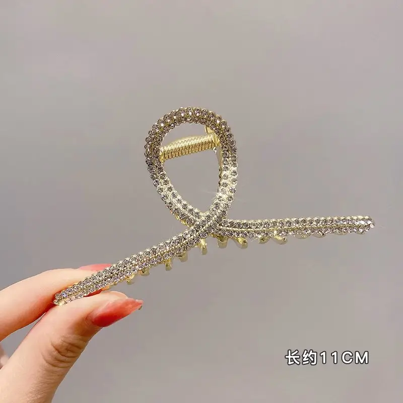 Elegant Metal Hair Clip for Women 8cm - Image 17