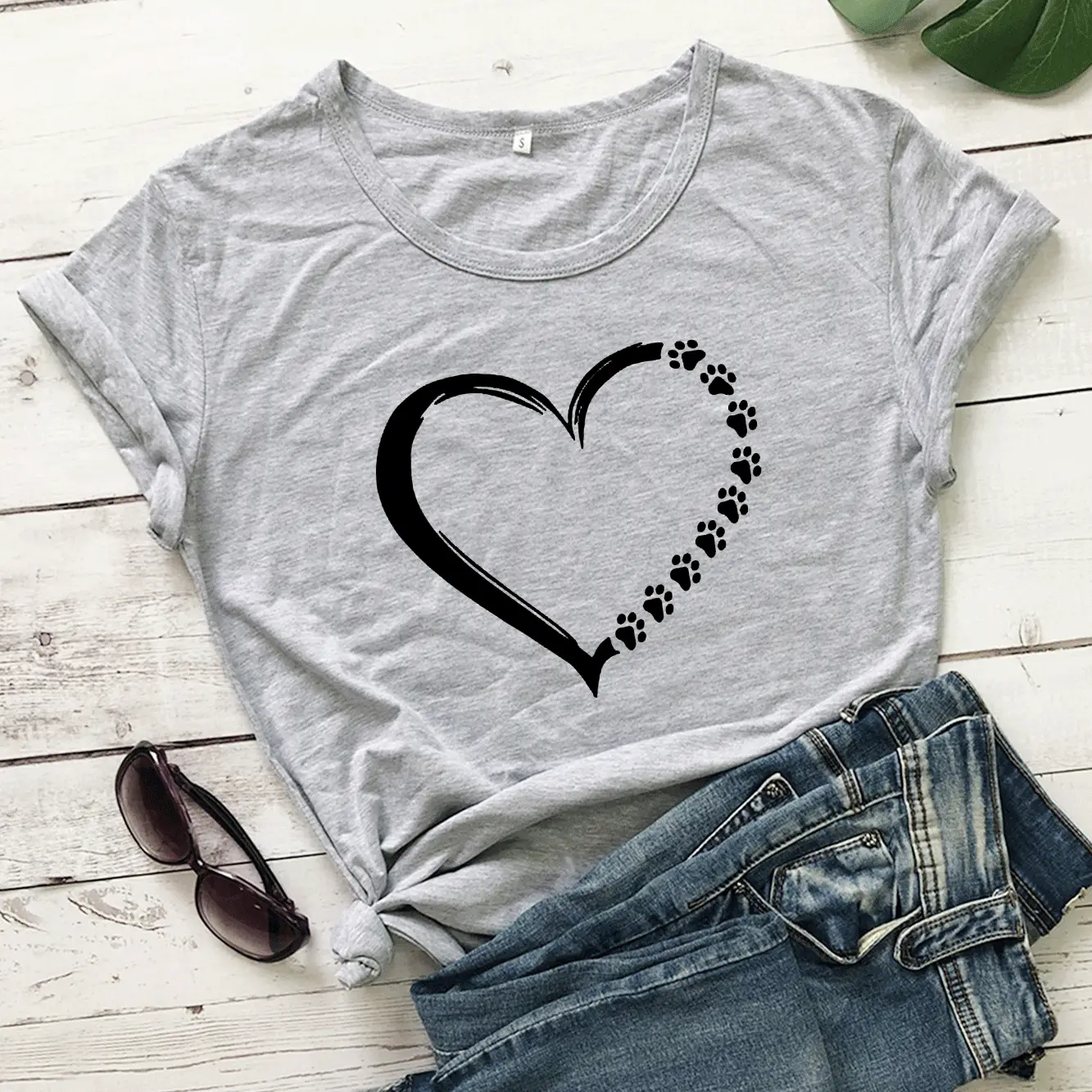 Pink Heart Print Short Sleeve T-Shirt for Women - Image 3