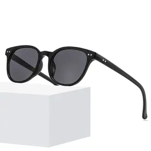 Black Thick Border Glasses for Women — feature 1