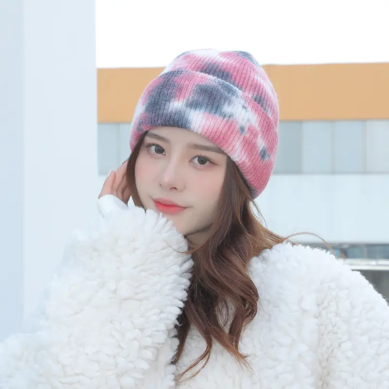 Two-Tone Woolen Couple's Hat for Cold Weather - Image 10