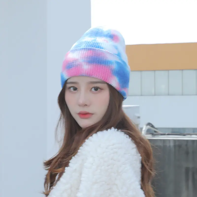 Two-Tone Woolen Couple's Hat for Cold Weather - Image 2