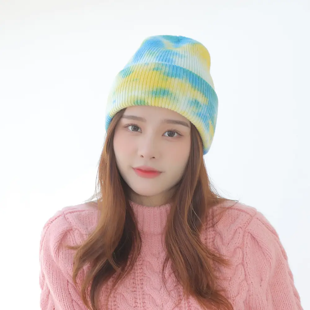 Two-Tone Woolen Couple's Hat for Cold Weather - Image 8