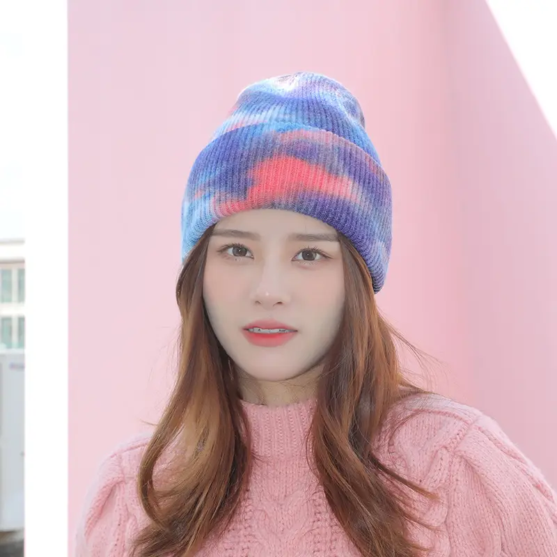 Two-Tone Woolen Couple's Hat for Cold Weather - Image 9