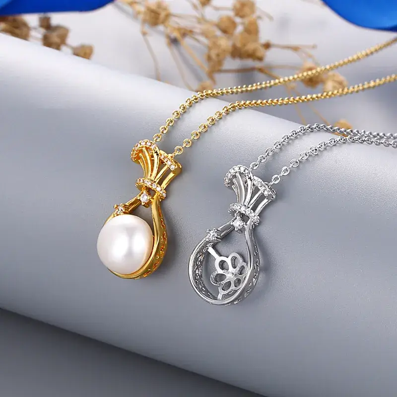 Gold Pearl Pendant Necklace with Elegant Design - Image 6